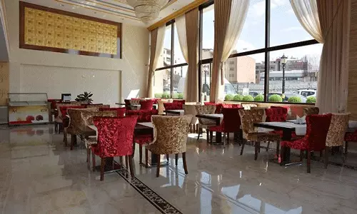 هتل هالدی وان